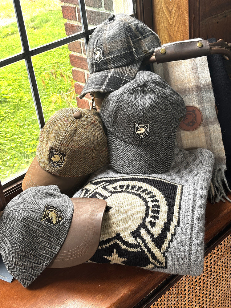 
                  
                    Grey/Gold Plaid
                  
                