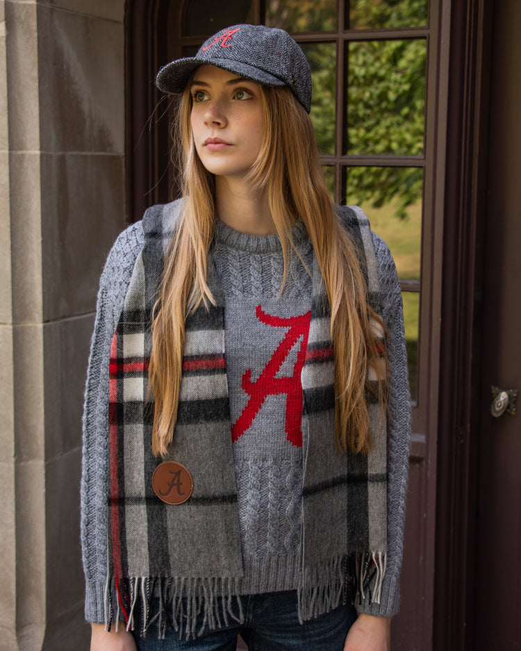 
                  
                    Grey/Crimson
                  
                