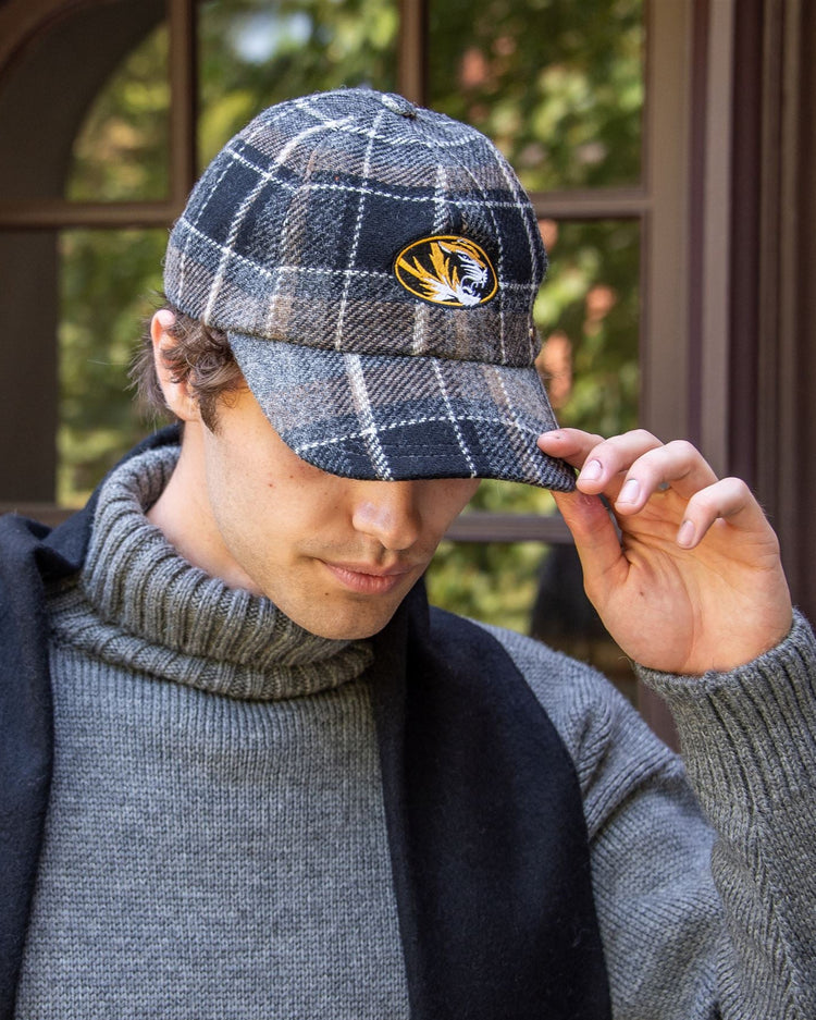 
                  
                    Grey Plaid
                  
                