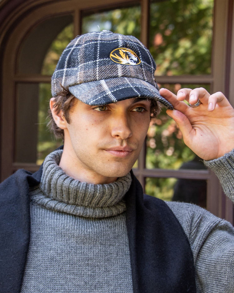 
                  
                    Grey Plaid
                  
                
