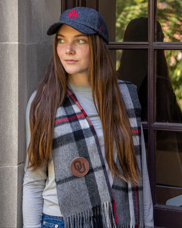 
                  
                    Grey/Red
                  
                
